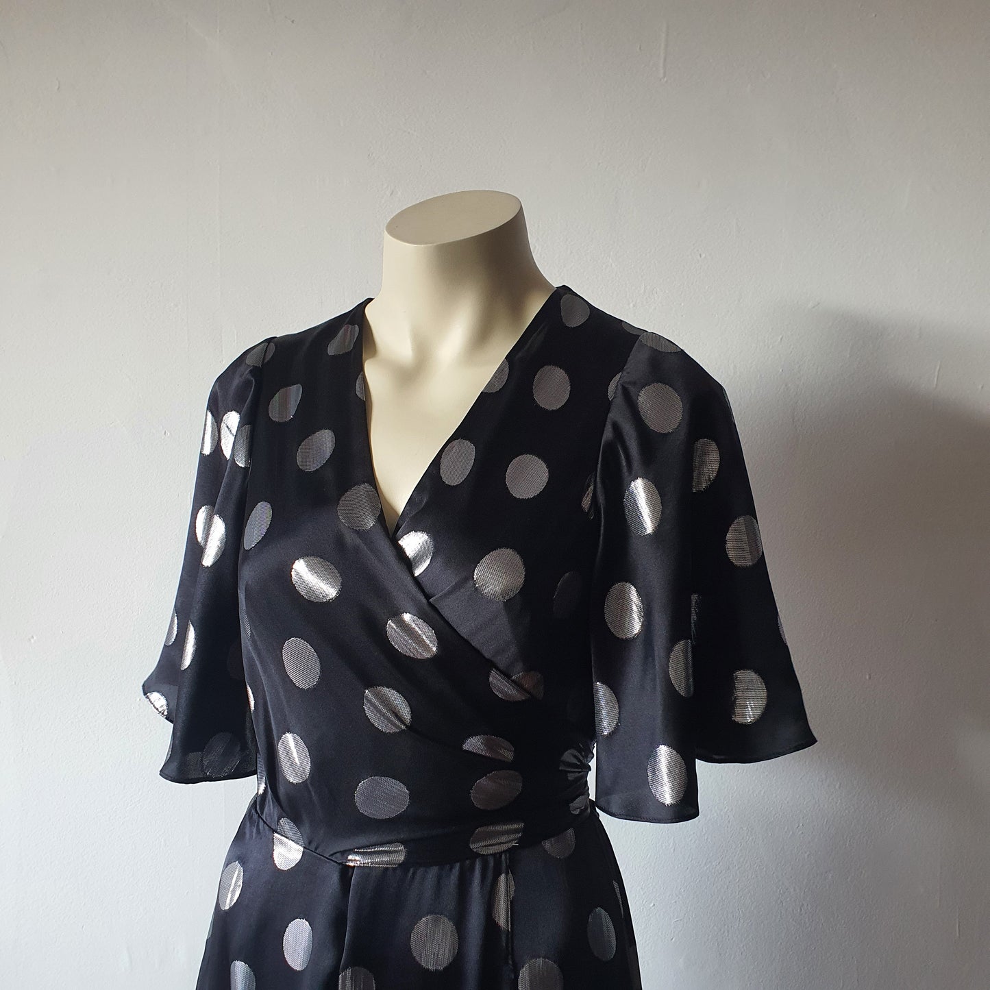 Diane Von Furstenberg Polka Dot Silk Dress (8)