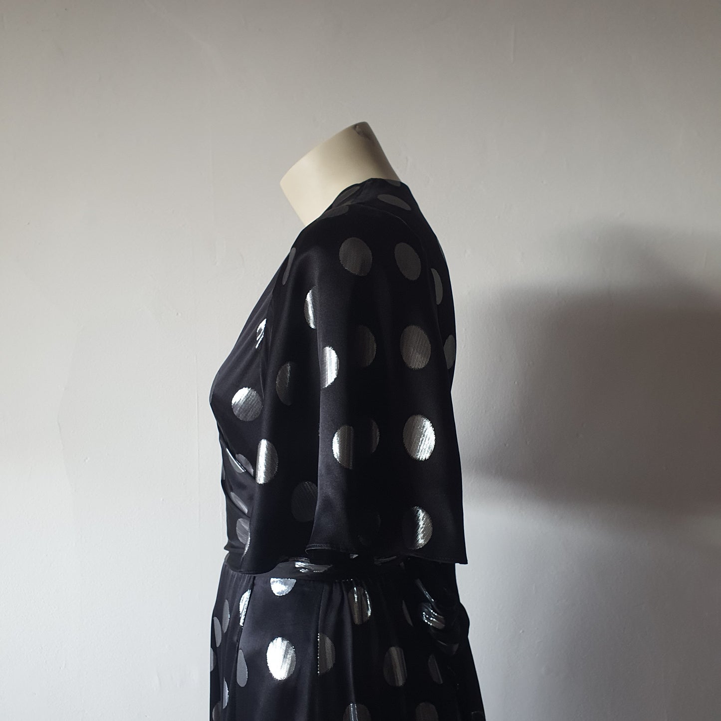 Diane Von Furstenberg Polka Dot Silk Dress (8)