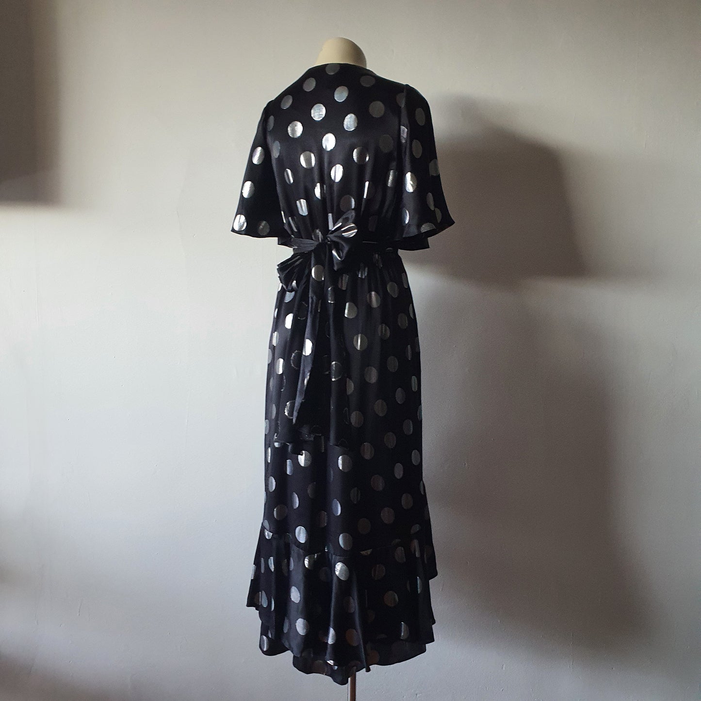 Diane Von Furstenberg Polka Dot Silk Dress (8)