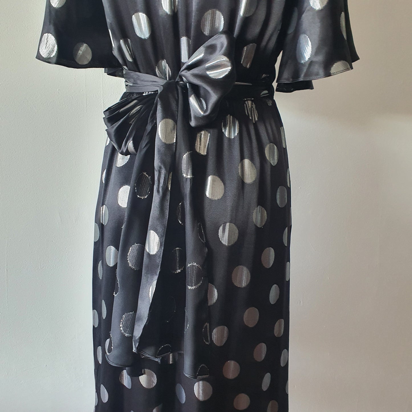Diane Von Furstenberg Polka Dot Silk Dress (8)