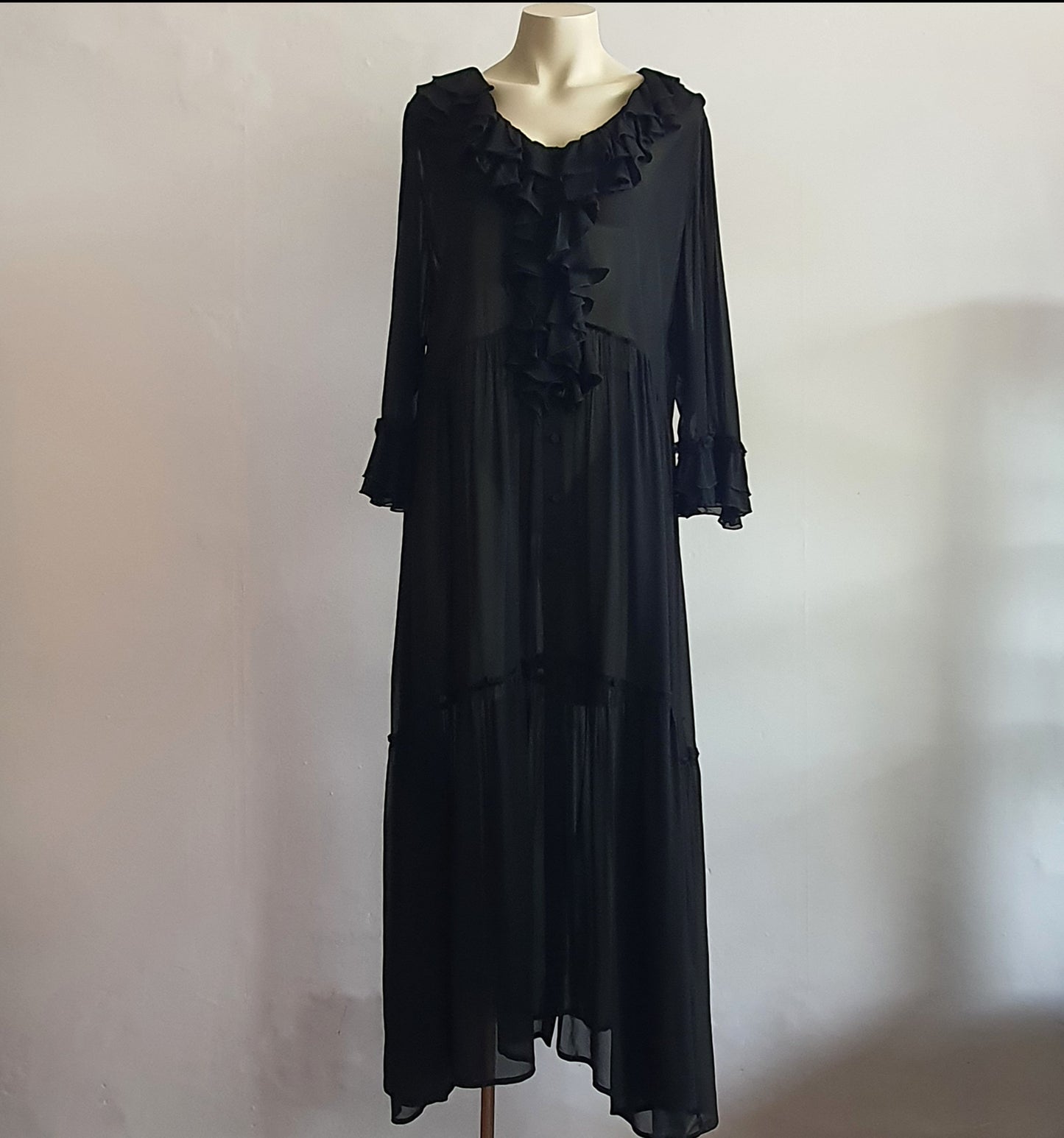 Trelise Cooper Black Ruffle Dress (18)