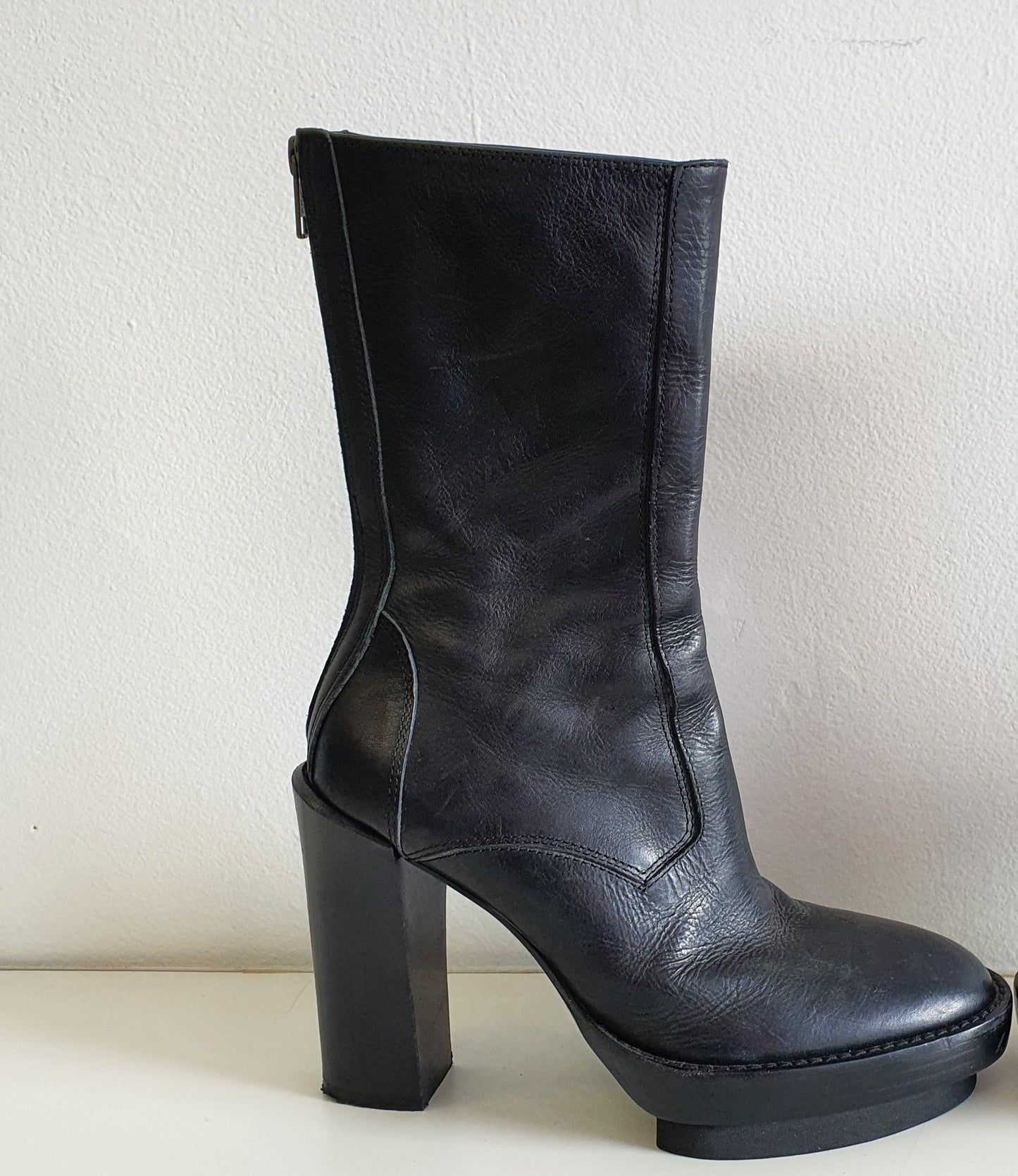 ANN DEMEULEMEESTER Black Leather Boots EU37 / UK4 / US7